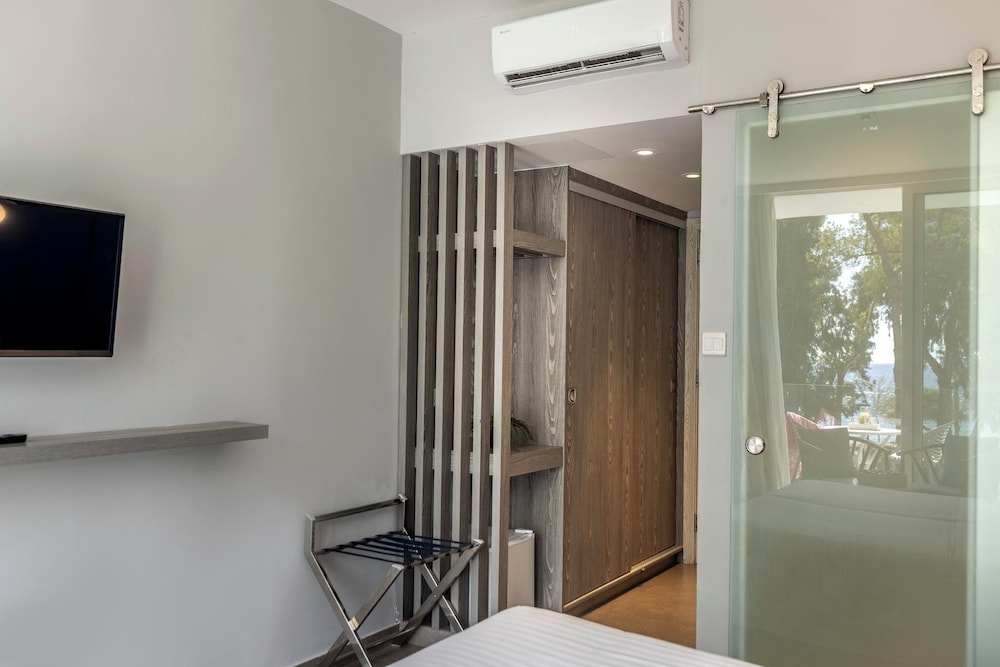 Park Beach Hotel 42/50