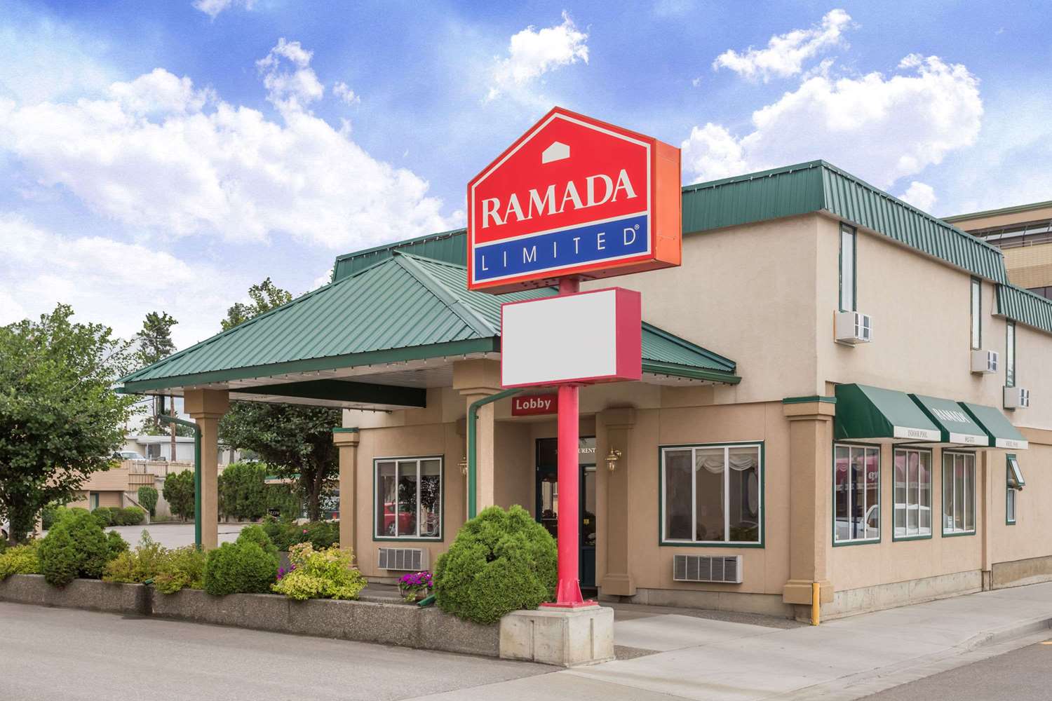 Ramada by Wyndham Quesnel 2/13
