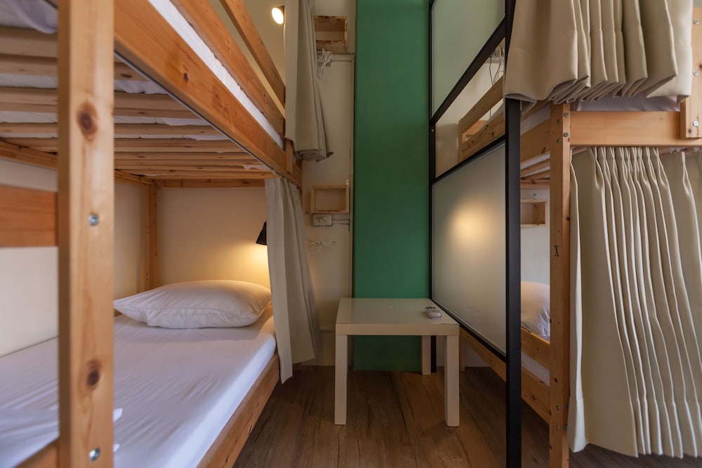Sleeping Boot Hostel 12/61