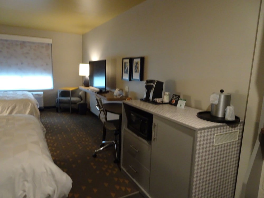 Holiday Inn Jonesboro 41/50