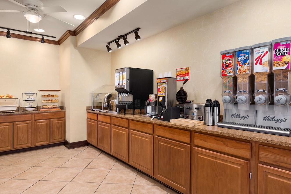 Country Inn Suites By Radisson Savannah I 95 North Ga 6/55