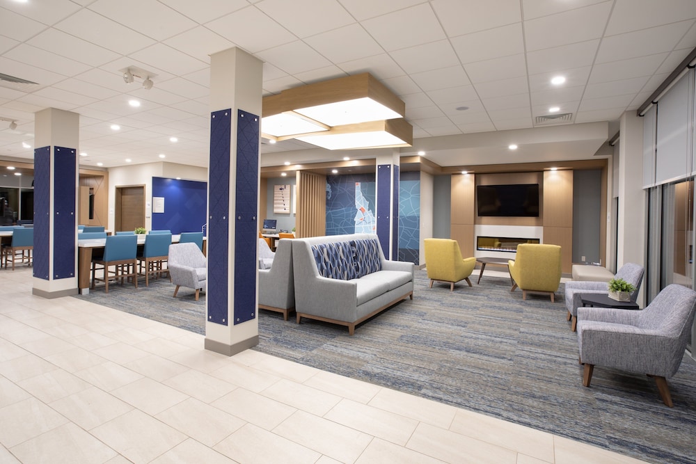 Holiday Inn Express & Suites Burley 29/37