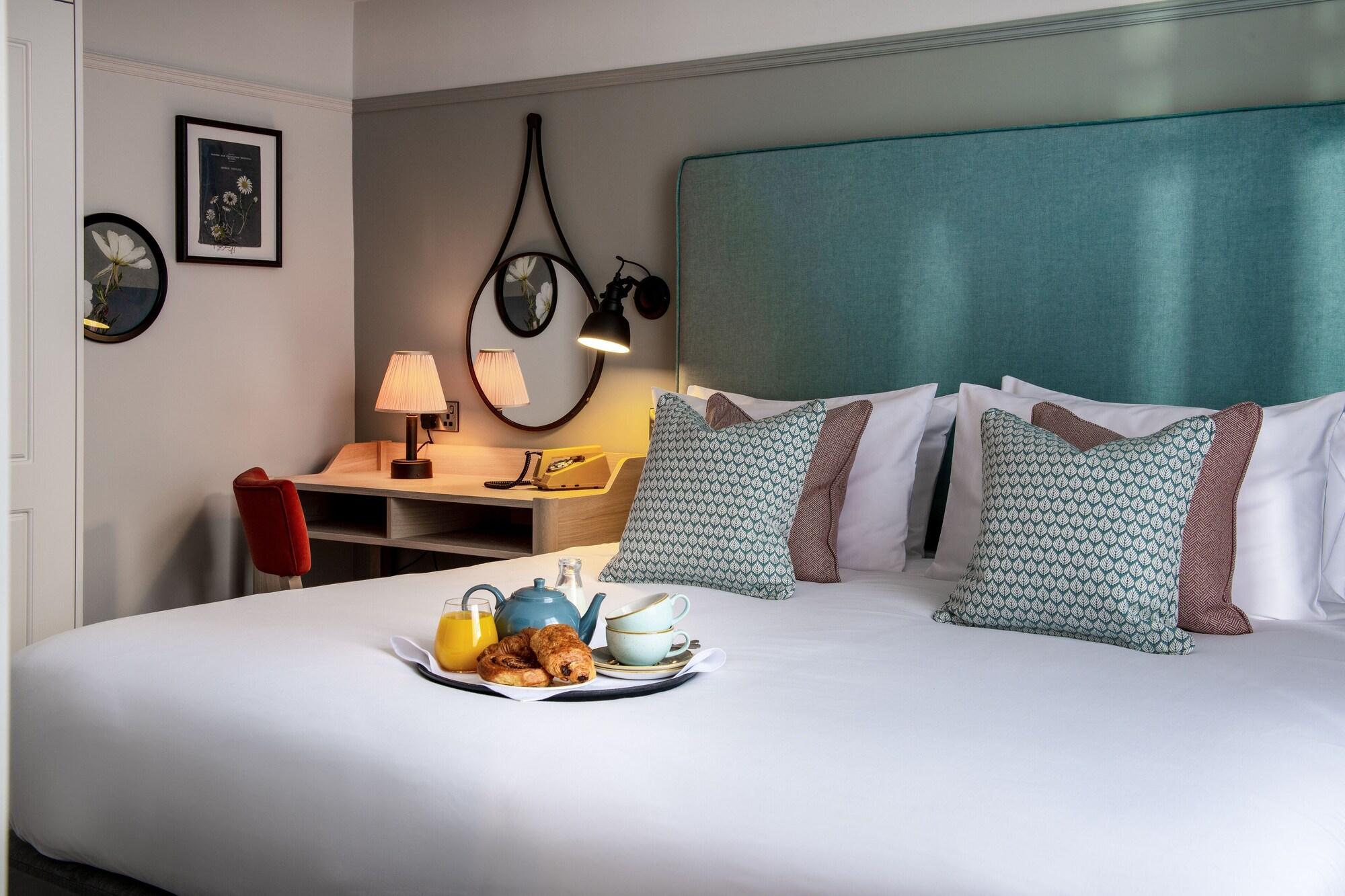 غرفة بريميير بسرير مزدوج، Lady Anne Middletons Hotel 2/3