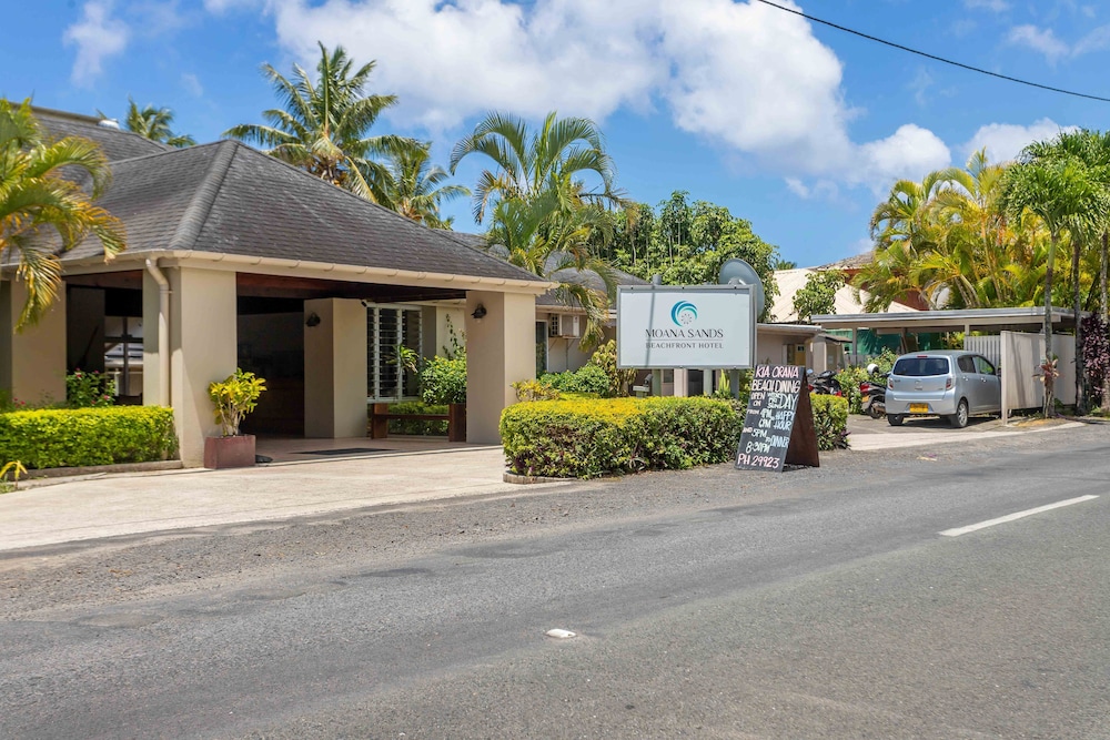 Moana Sands Beachfront Hotel 51/58