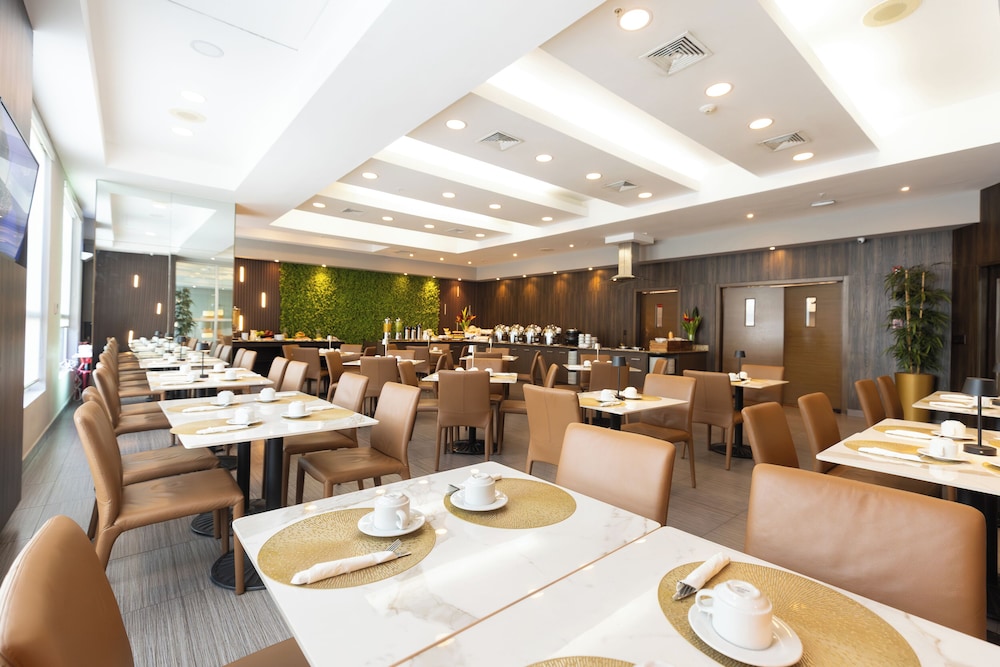 Victoria Hotel and Suites Panama 40/53