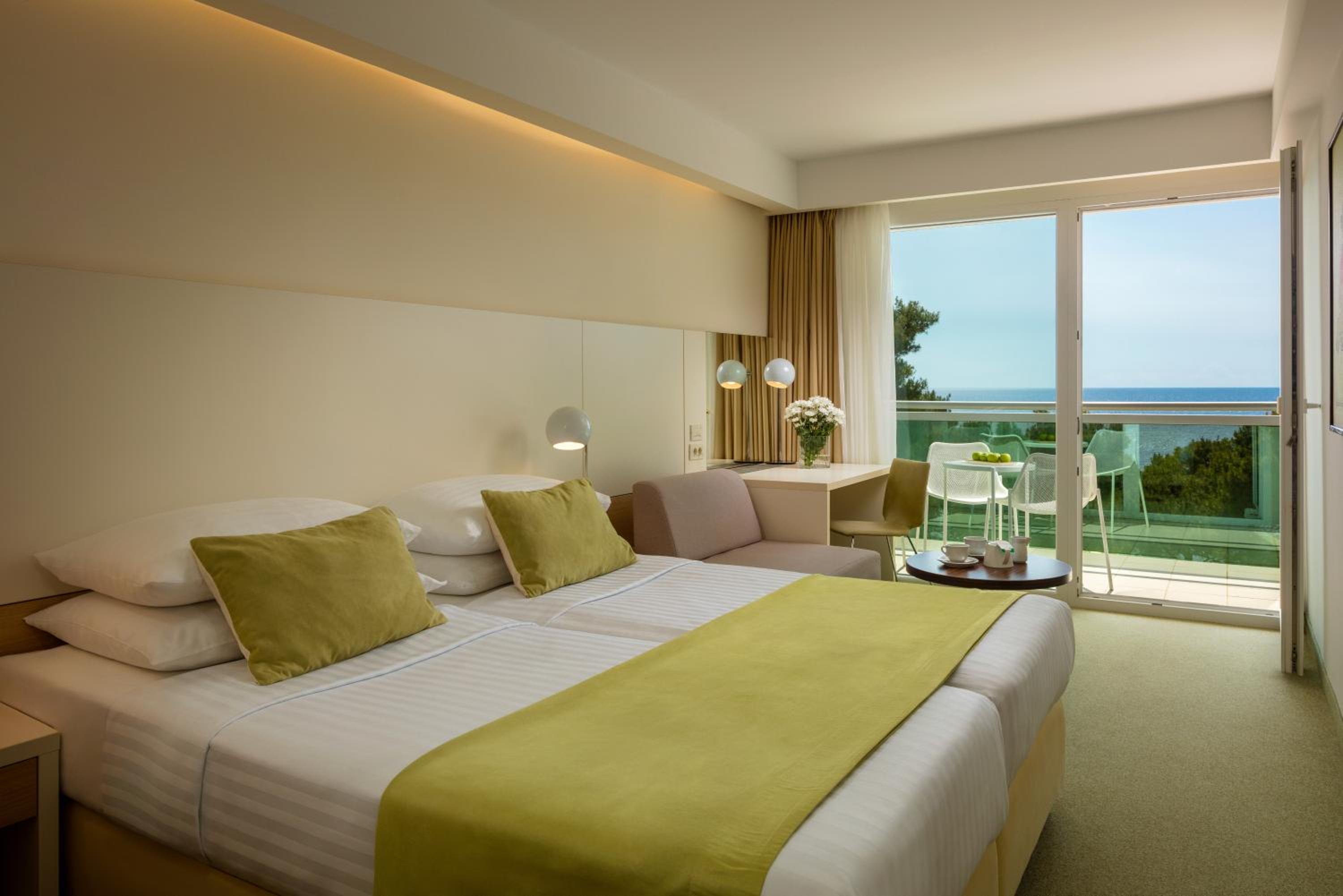 Family, with Extra Bed, Sea Side, Balcony