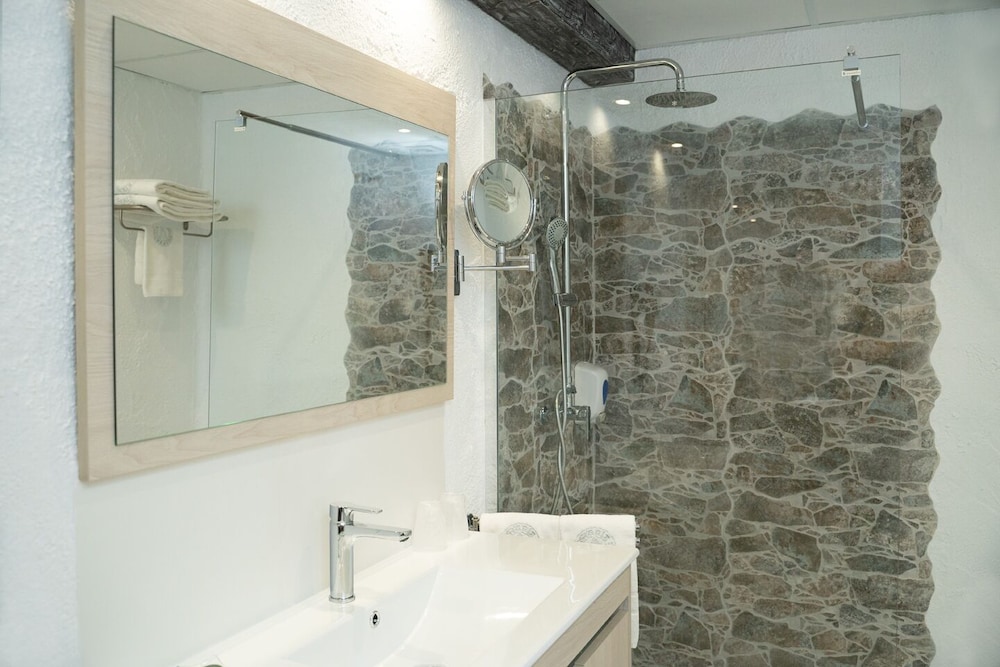 Hosteria del Mar 26/27