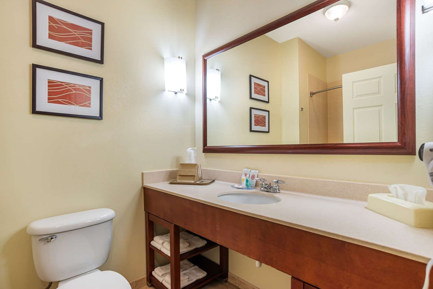 جناح بسرير كينج، Comfort Inn & Suites Crestview South 4/5