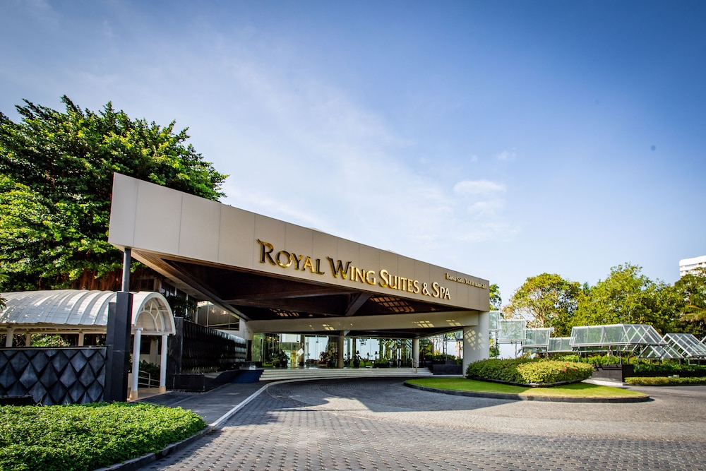 Royal Wing Suites Spa 2/82