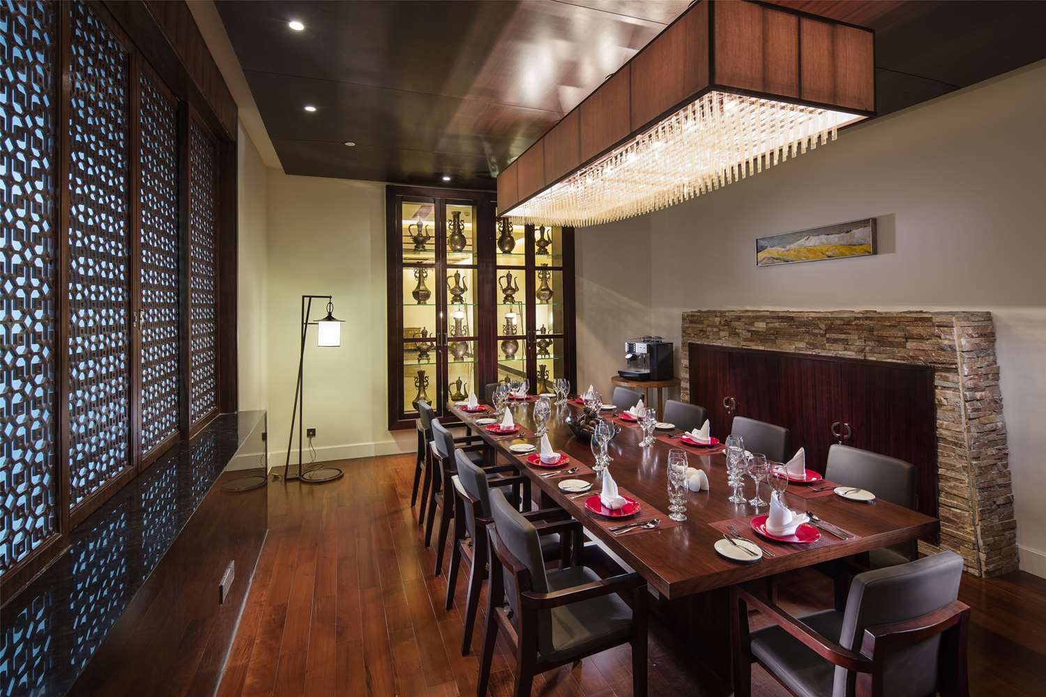 restaurant cafeteria