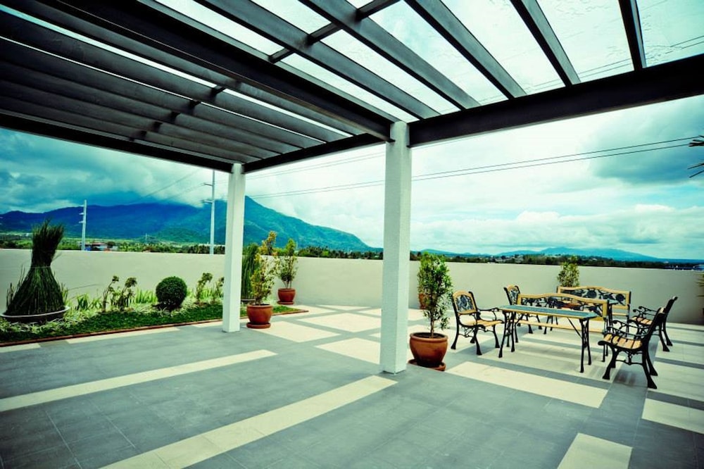 SAN TOMAS SUITES 26/29