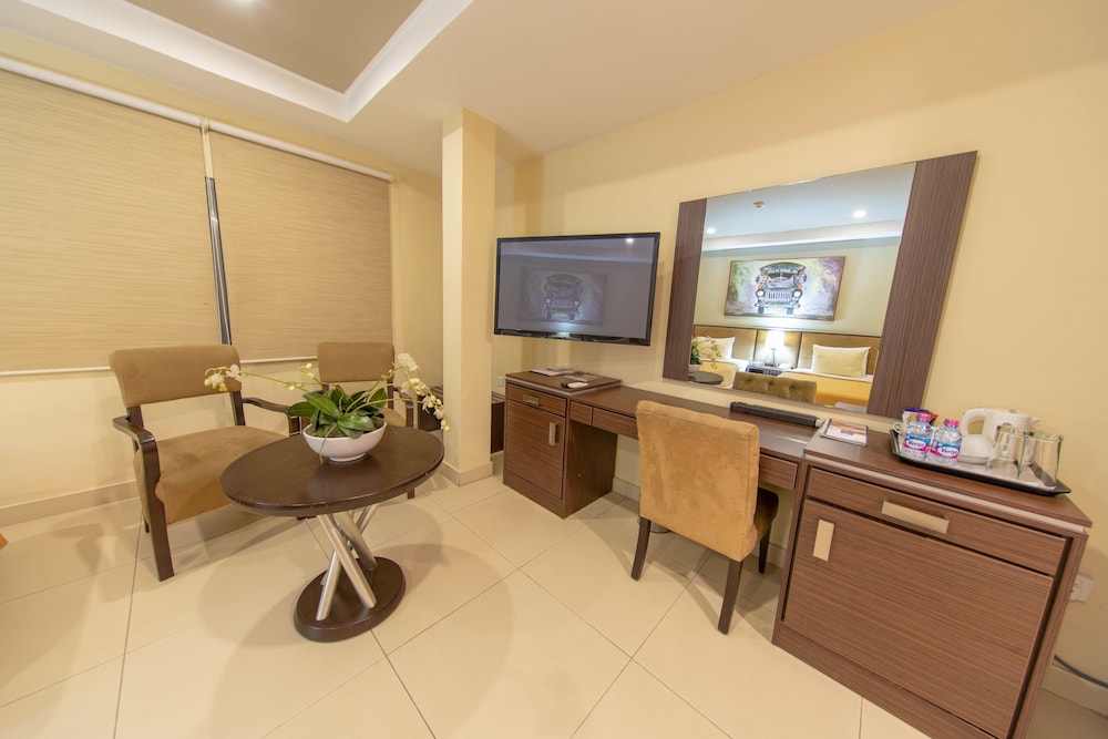 FrankieS Hotel 35/41