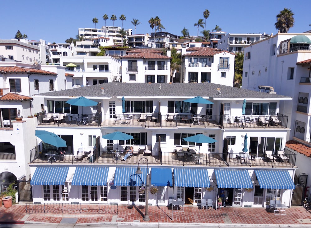 Sea Horse Resort 2/75