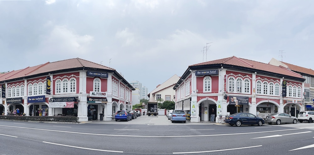 The Snooze Hotel Marine Parade (Ex Le Peranakan Hotel) 34/40