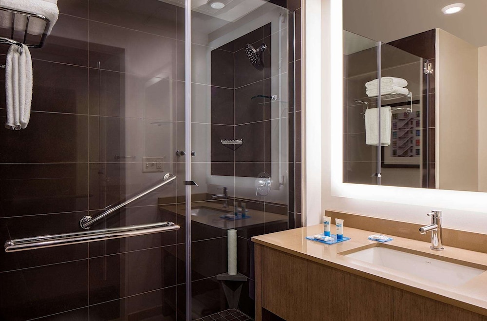 Hyatt House New Orleans/Downtown 20/74