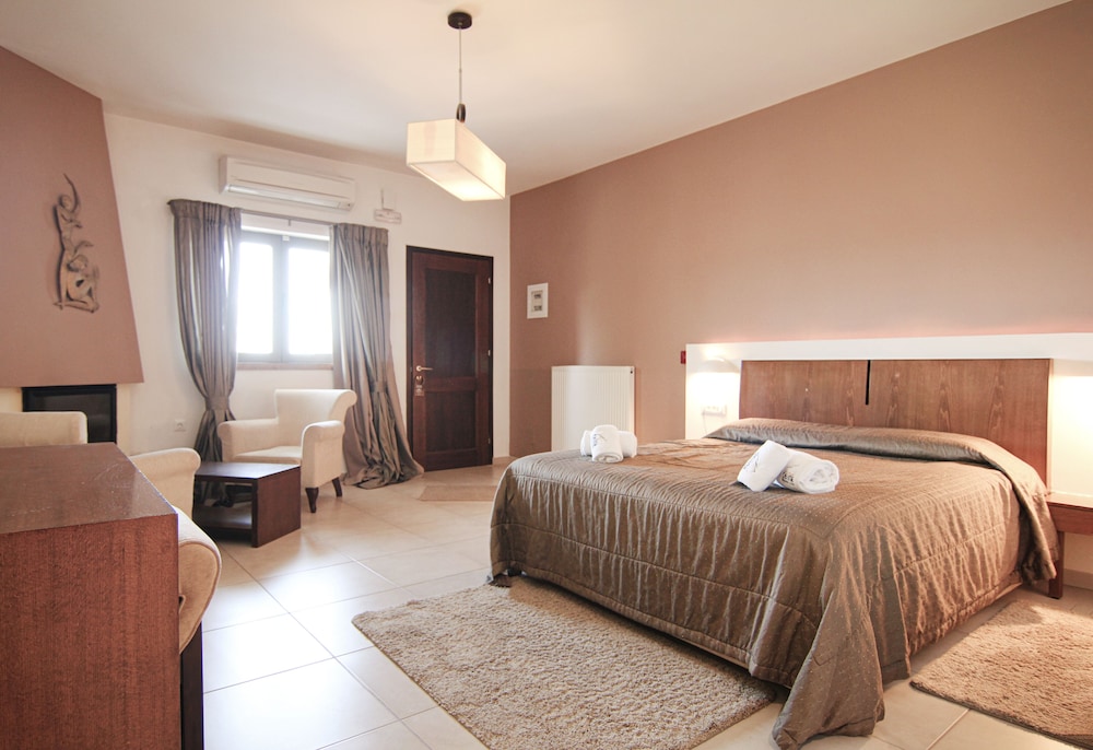 Delina Mountain Spa Resort 18/86