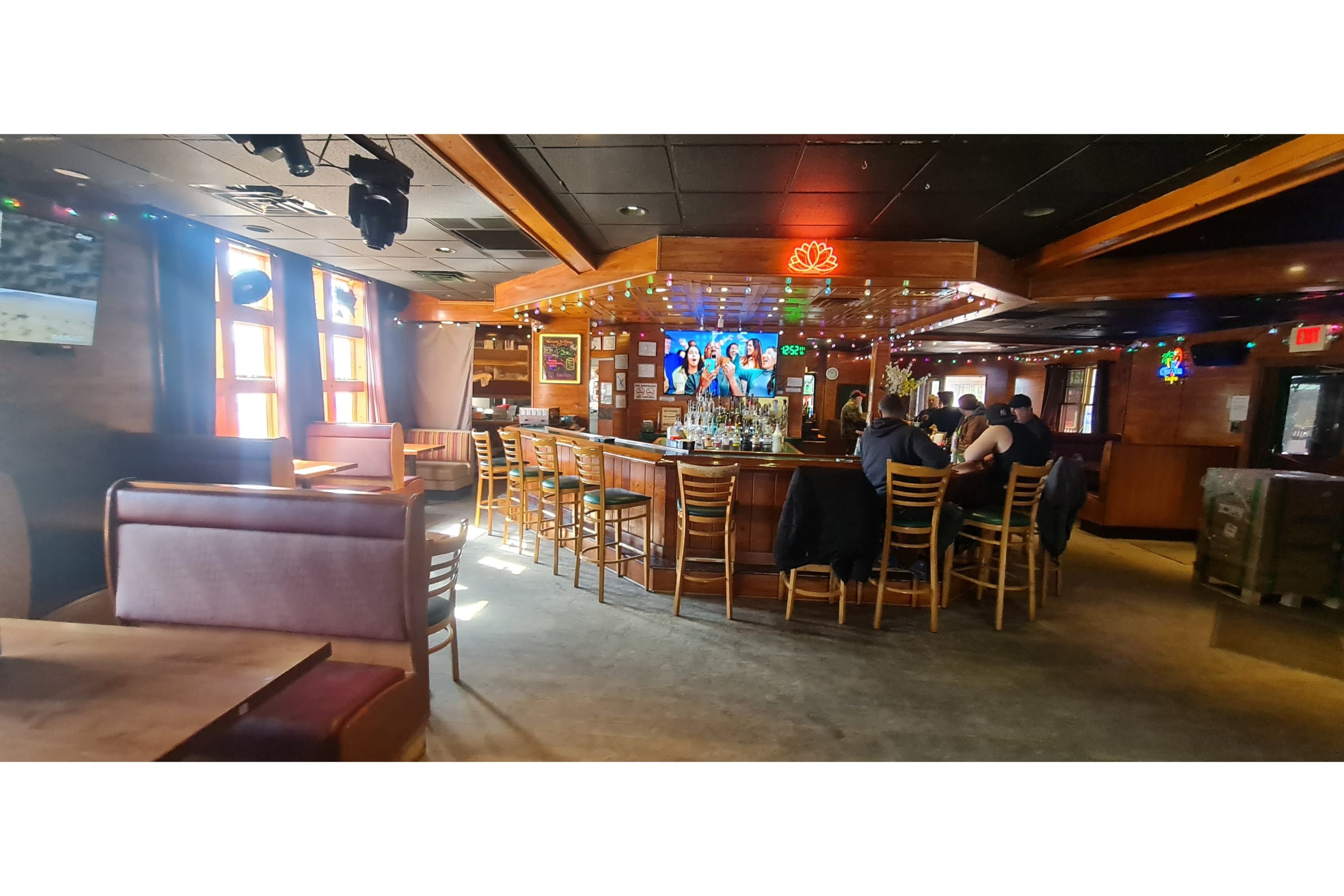 Werrys Cottages Motel & Pub 12/16
