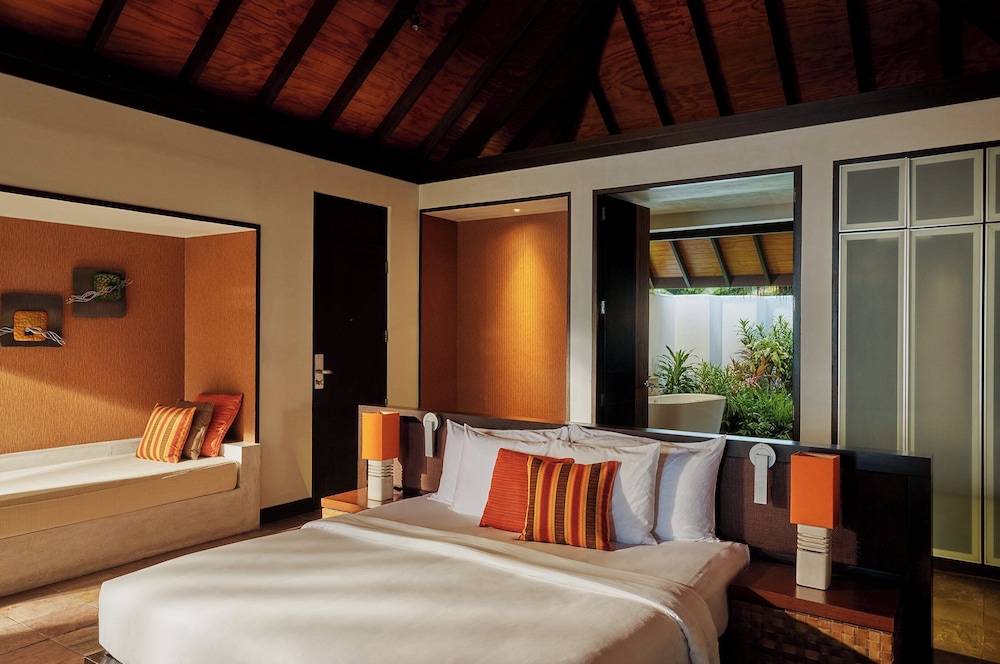 Niva Velassaru Maldives 12/53