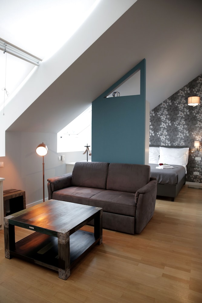 Kimi Apartments 27/50