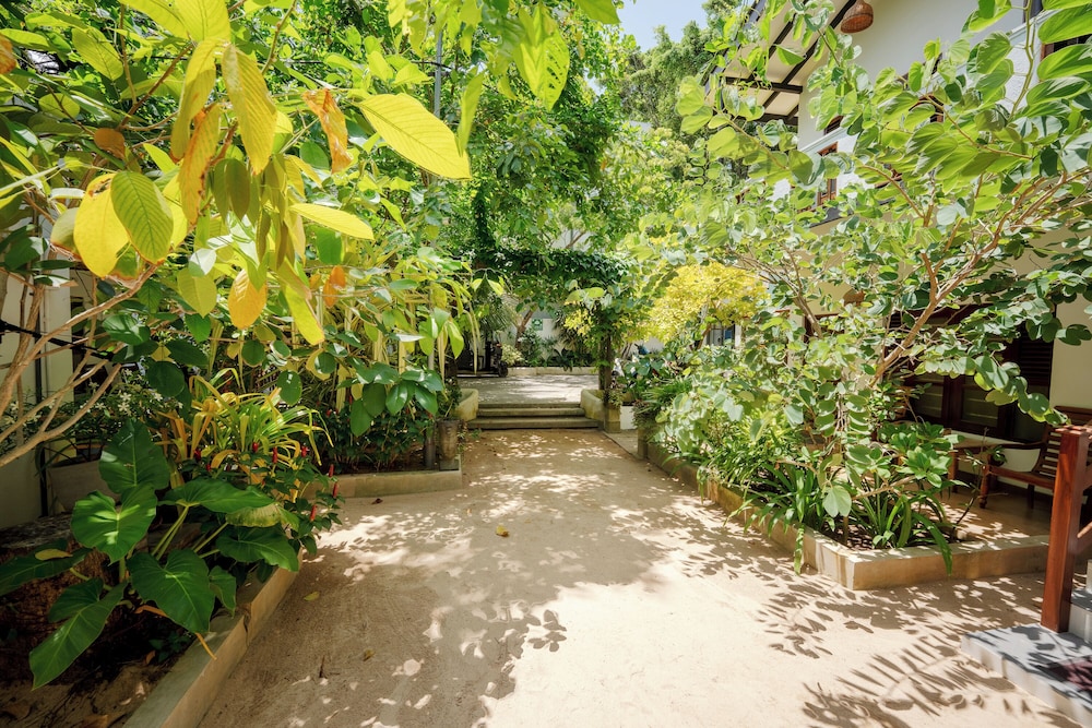 Central Beach Inn 45/50