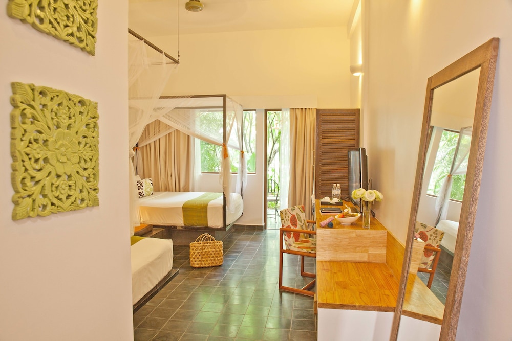 Plantation Urban Resort And Spa 48/70