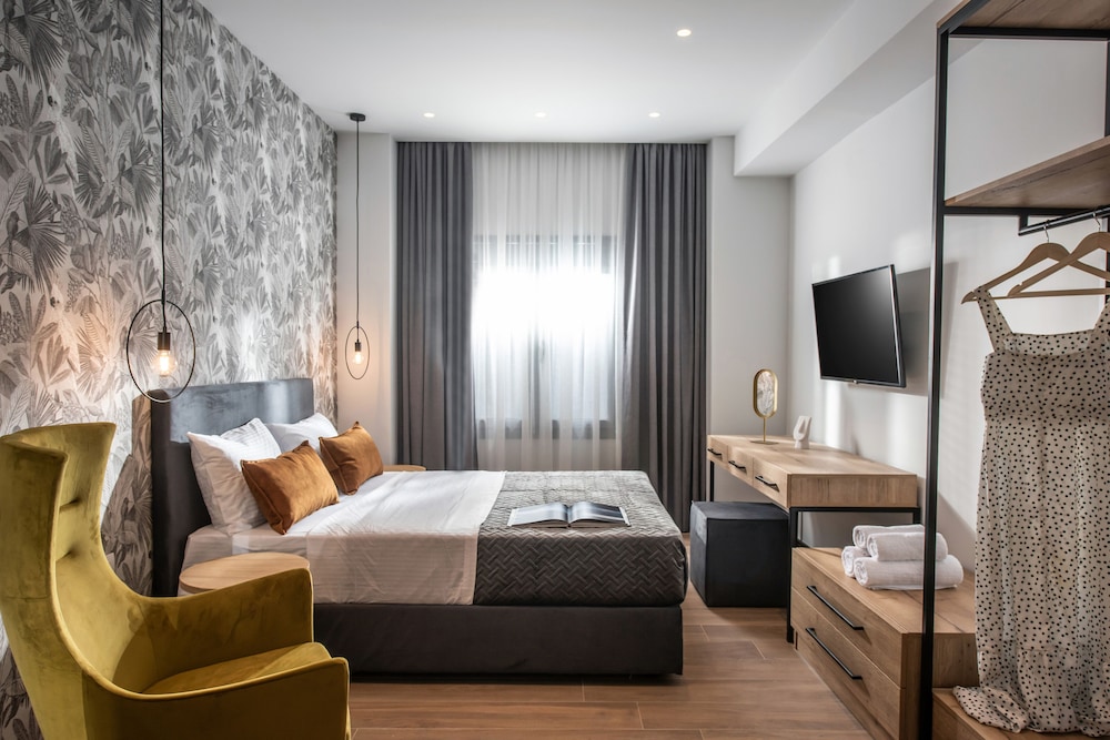 Kipos Boutique Suites 6/29