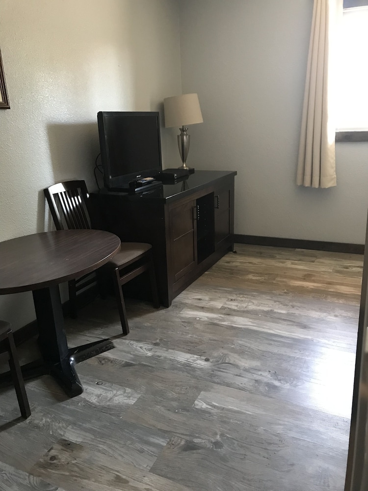 Alaska Anglers Inn 44/50