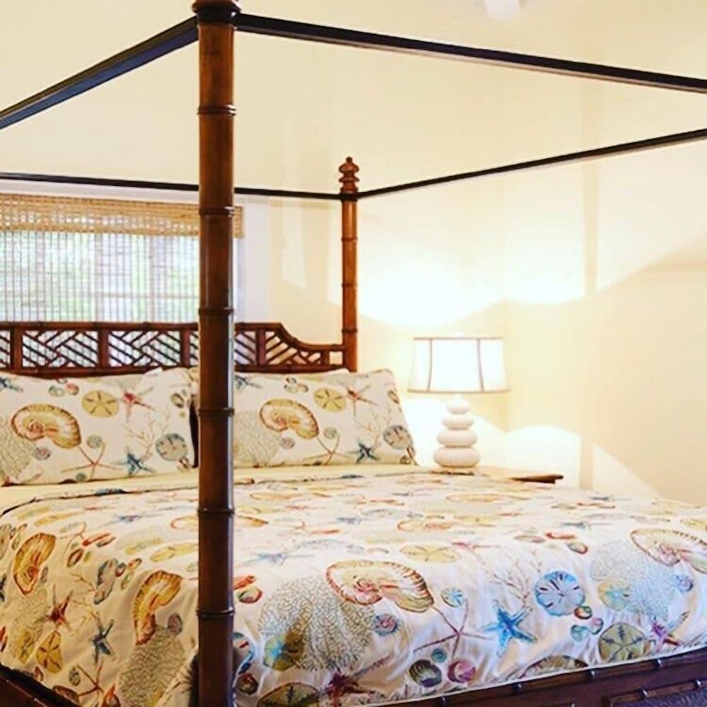 The Caribbean Resort 30/76