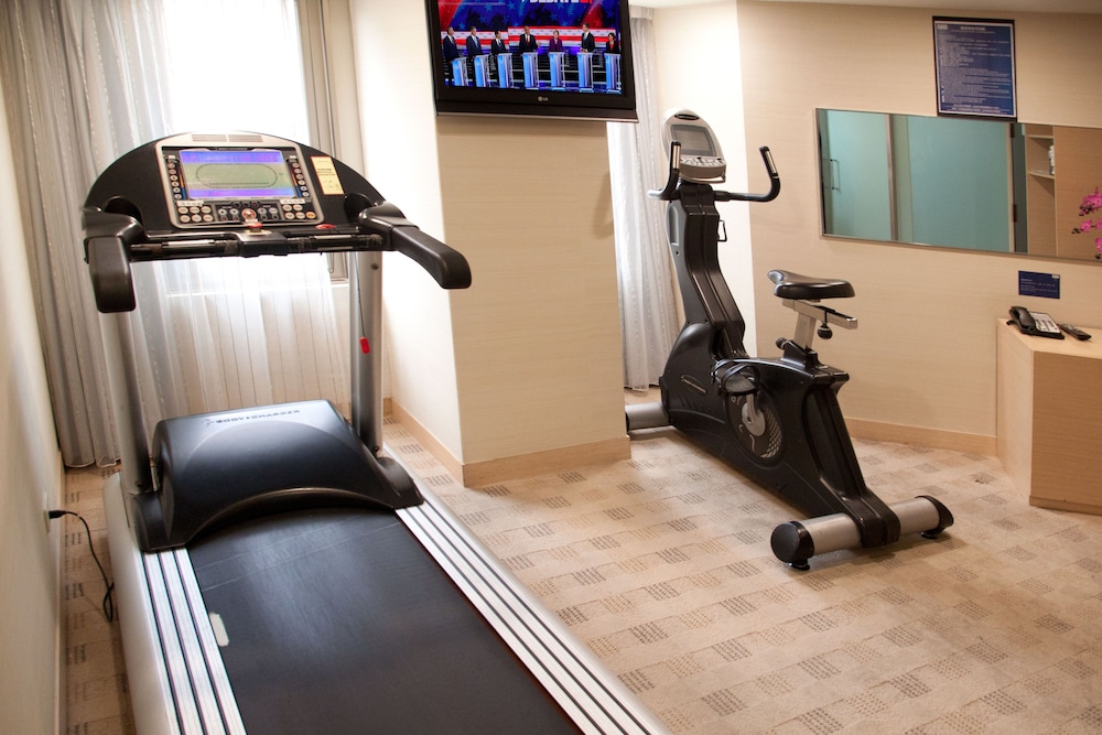 Holiday Inn Express Taoyuan 36/71
