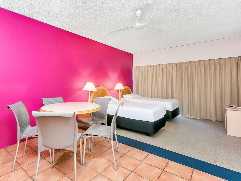 Mercure Cairns 19/64