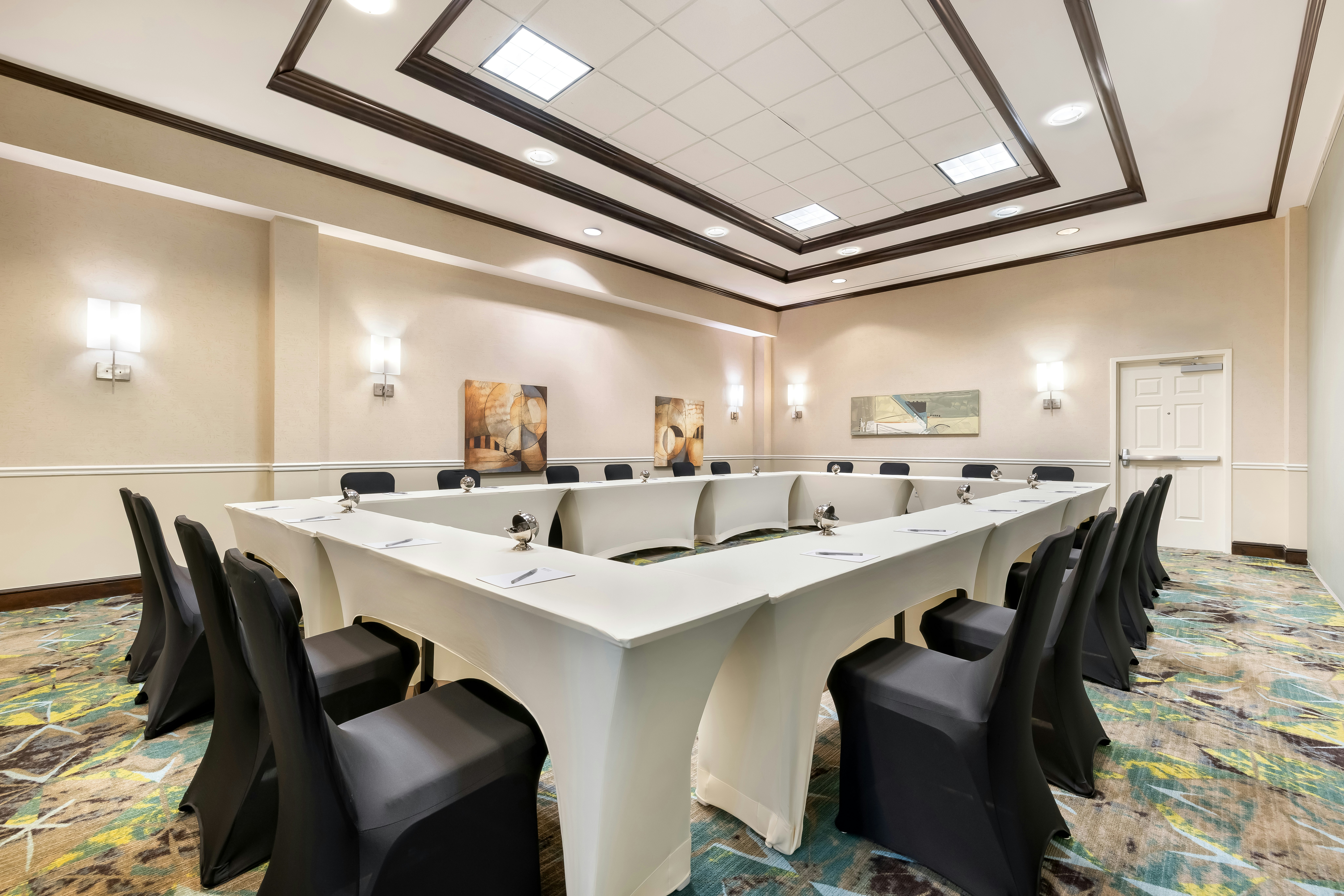 Hilton Garden Inn Dulles North 75/82