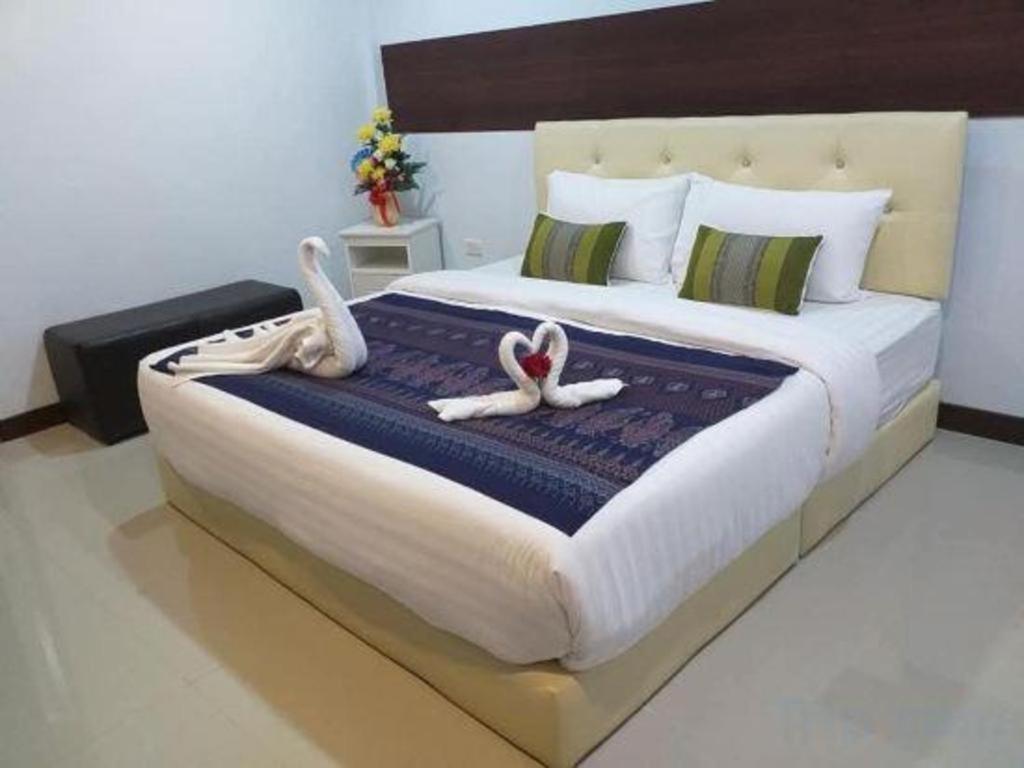 Baanthanthip Hotel 18/43