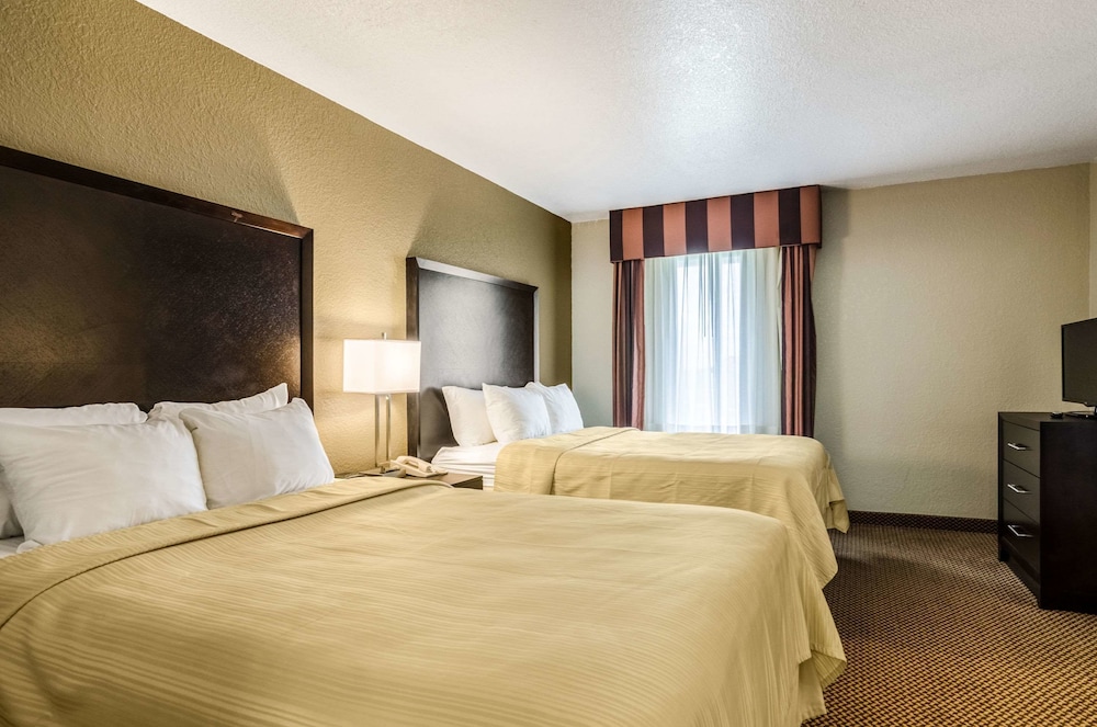 Quality Inn & Suites Winfield 17/44