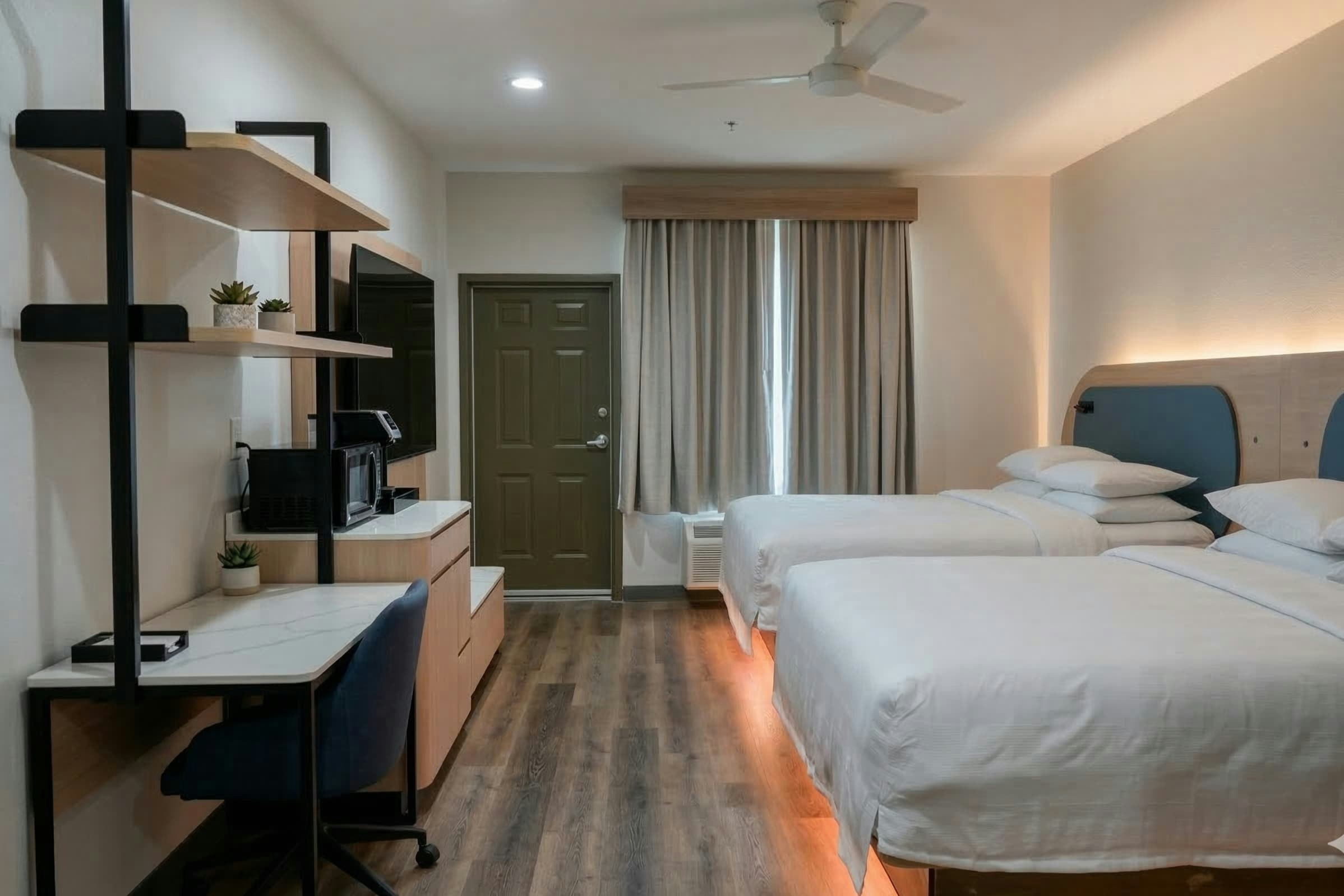 Hotel Lydia 43/82