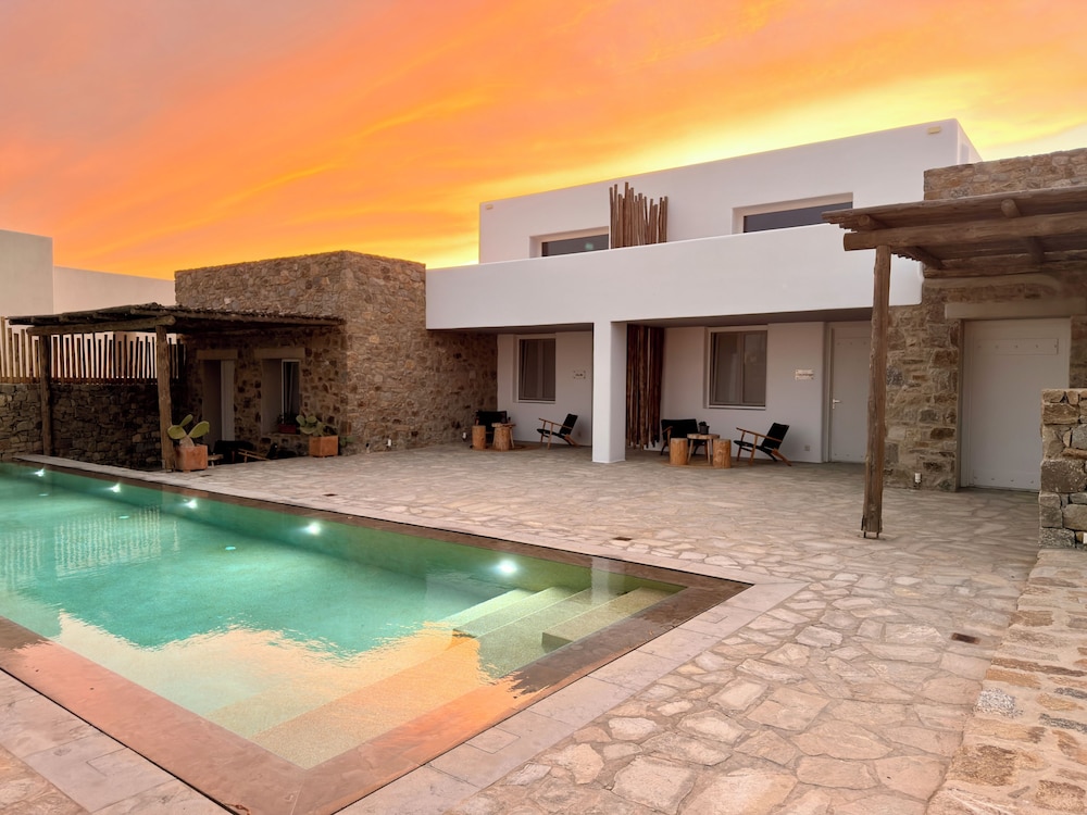 Mykonos Dot - Art Homes 35/46