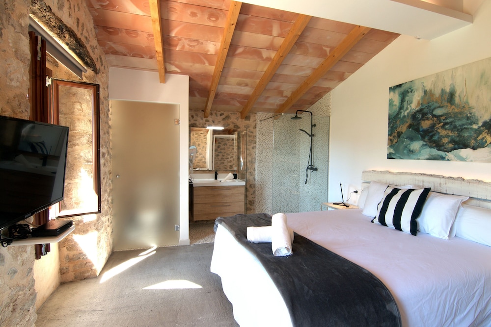 SUPERIOR, DOUBLE BED, GARDEN VIEW, POOL SIDE