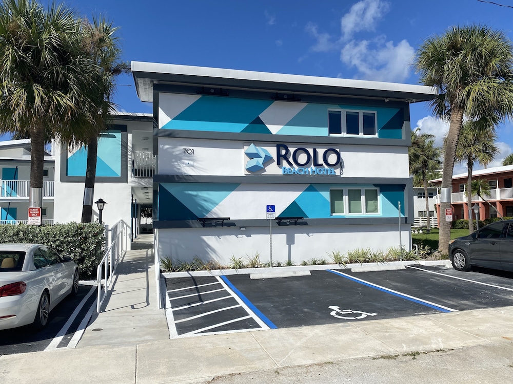 Rolo Beach Hotel 41/50