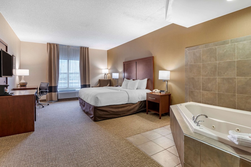 Comfort Inn Louisville Southwest 11/34