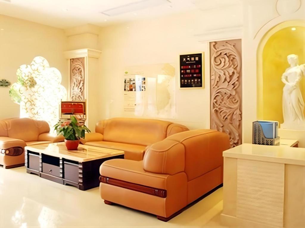 Vienna Hotel Shenzhen Fenghuang Road 32/45