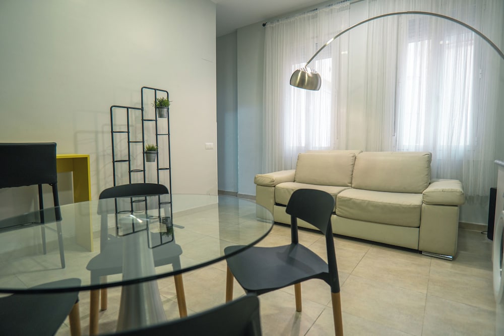 Smartr Madrid Chueca 27/50