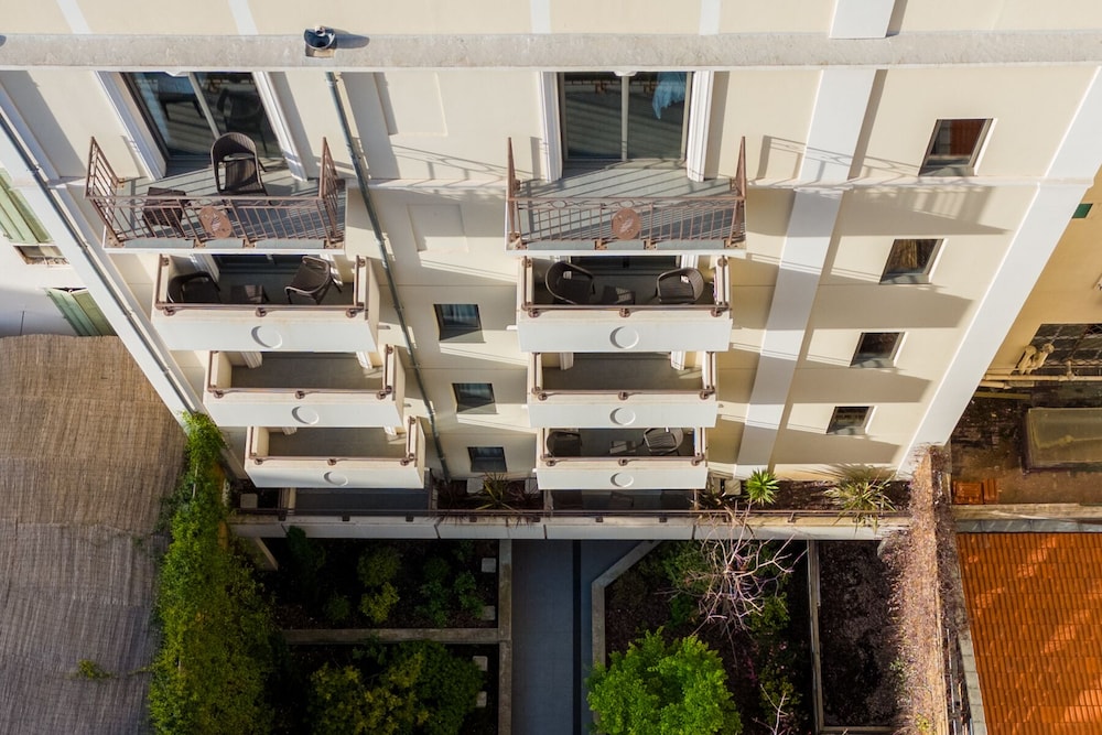 Nemea Appart Hotel Cannes Palais in CANNES