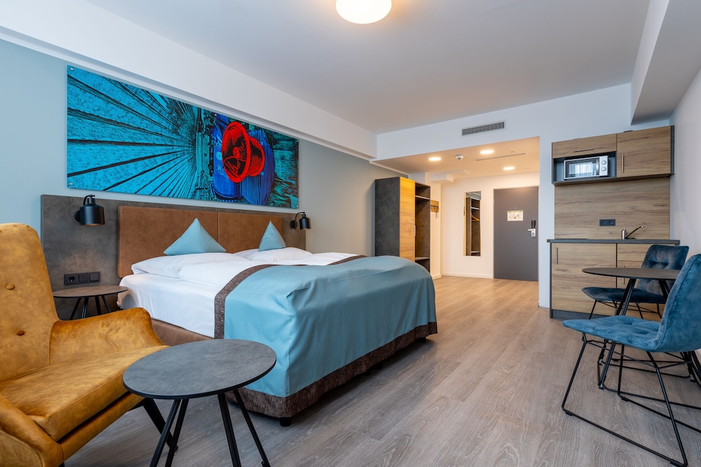 Trip Inn Living and Suites 11/42