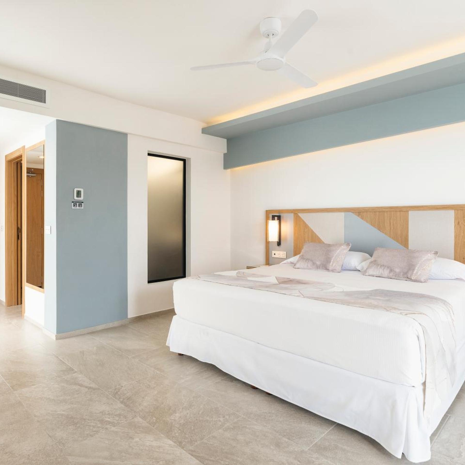 Junior Suite, King Bed, Ocean View