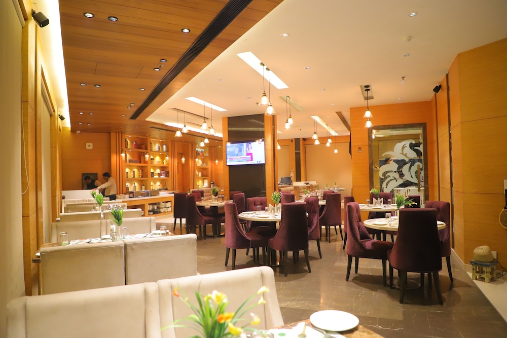 Hotel Maple Grand 22/28