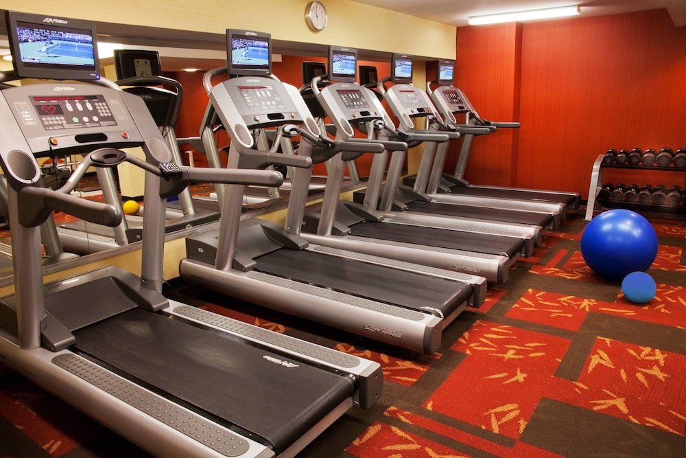 Courtyard by Marriott Seattle Bellevue/Downtown 19/38