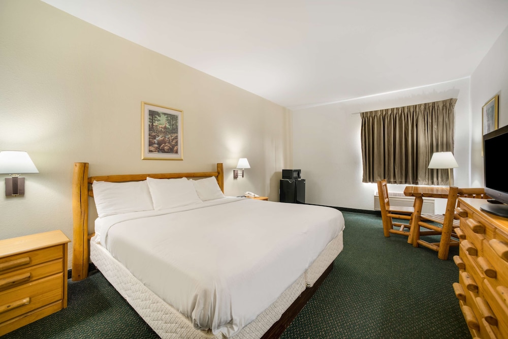 Knights Inn New Florence 10/37