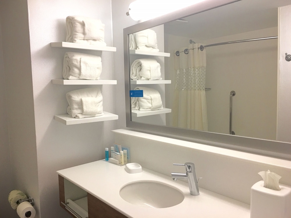 Hampton Inn Sevierville 22/43