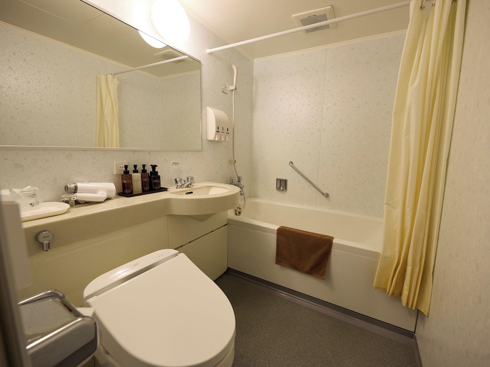 NIKKO STATION HOTEL CLASSIC 69/70