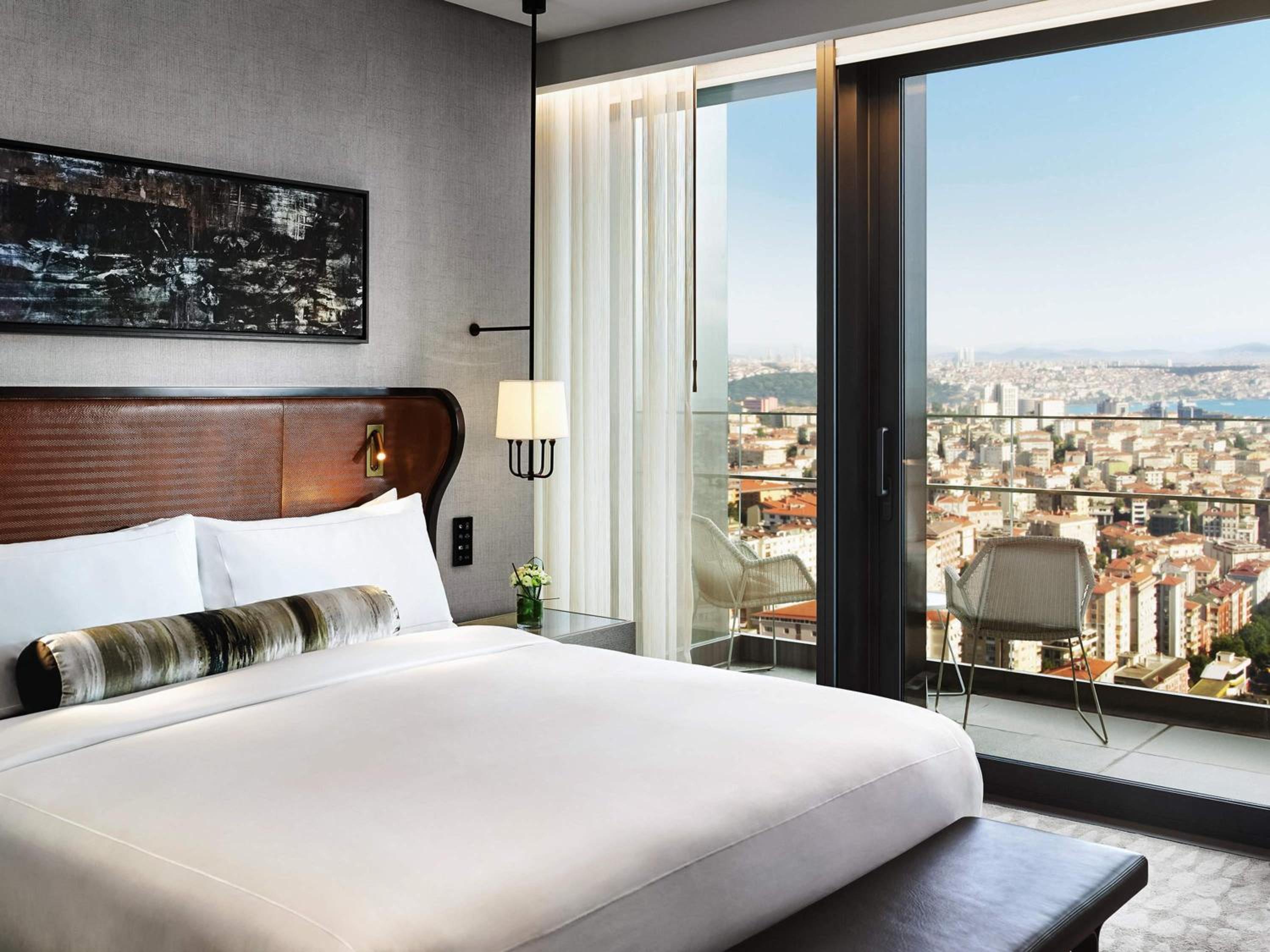 Signature, Fairmont, Suite, King Bed, Sea View, Terrace, Lounge Access
