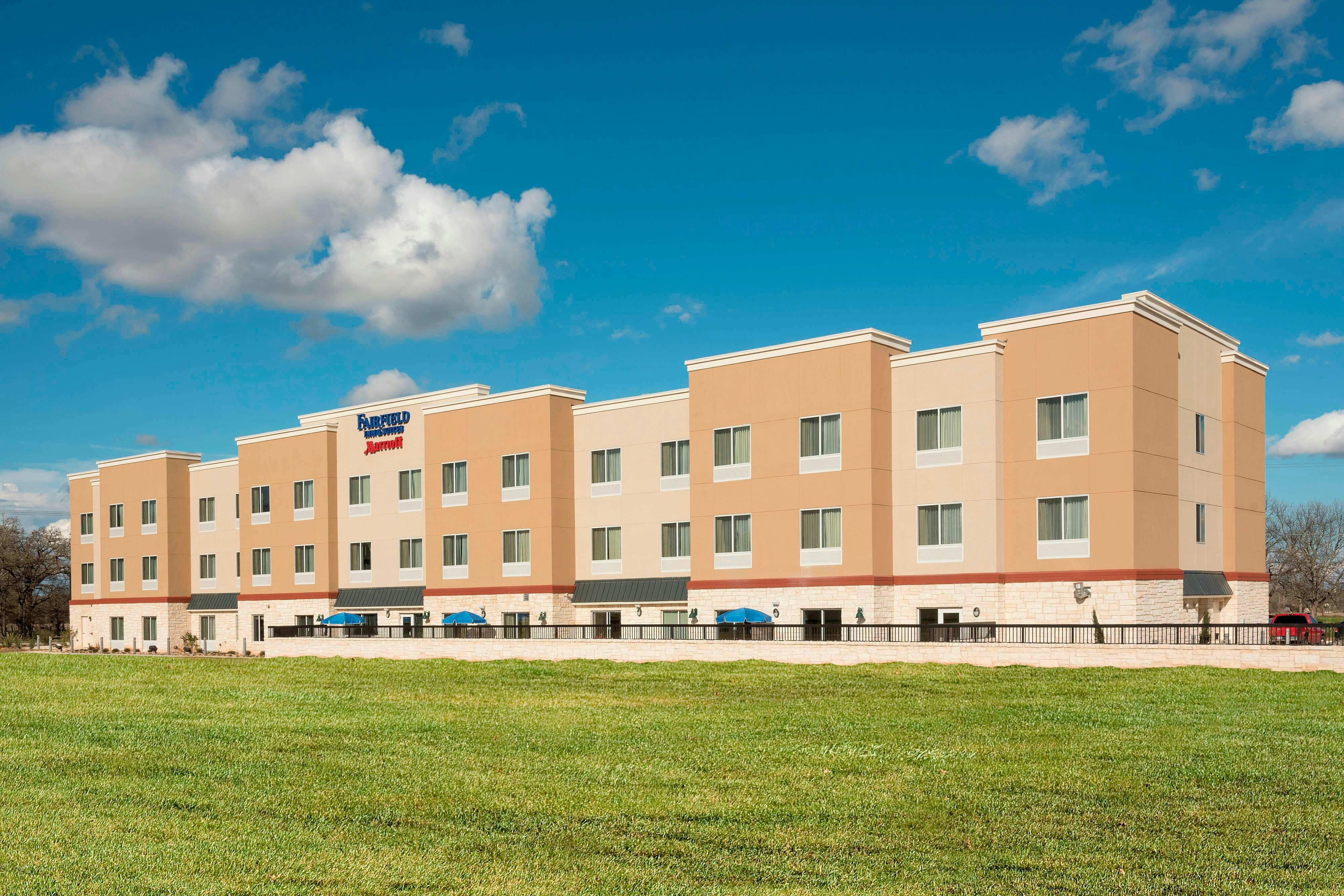 Fairfield Inn Suites Fredericksburg in FREDERICKSBURG - TX